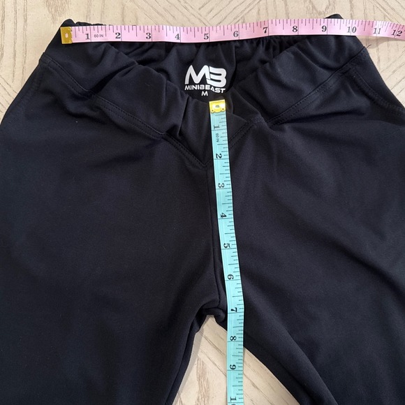 MINIBEAST Black Leggings V Waist Ruched Butt Pockets Workout Fitness Womens M - Picture 7 of 8